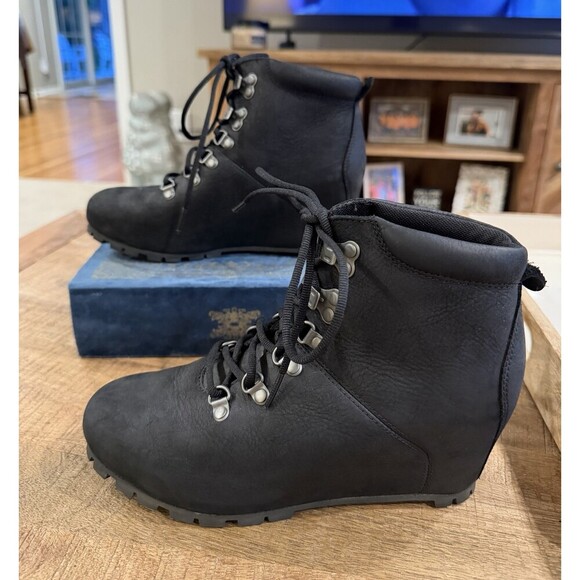 Merrell Shoes - Merrell Black Wedge Hiking Boots Womens 7 Leather Lace Up J002494 Comfort